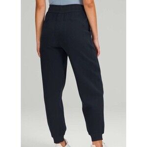 Lululemon Size 8 Scuba High Rise French Terry Jogger Black